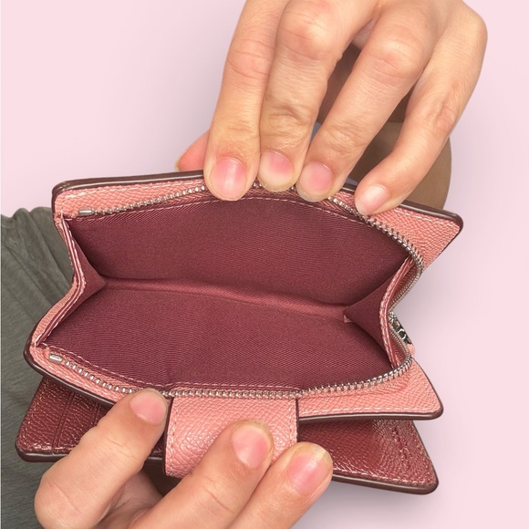 Coach Pink Leather Snap Zip Wallet Light Blush Pebbled Leather - Picture 7 of 7